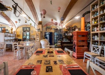 Sala da pranzo - Azienda agricola VIA PALAZZO
35, Viadana - foto 26