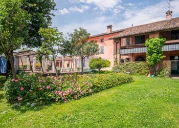 Giardino - Azienda agricola VIA PALAZZO
35, Viadana - foto 68