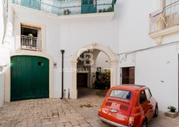 Foto 1 - Appartamento Piazzetta Pietro Cavoti
 
4, Galatina - foto 1