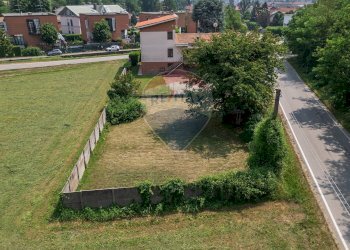 Giardino - Terreno edificabile Via Tornavento
 
2, Castano Primo - foto 3