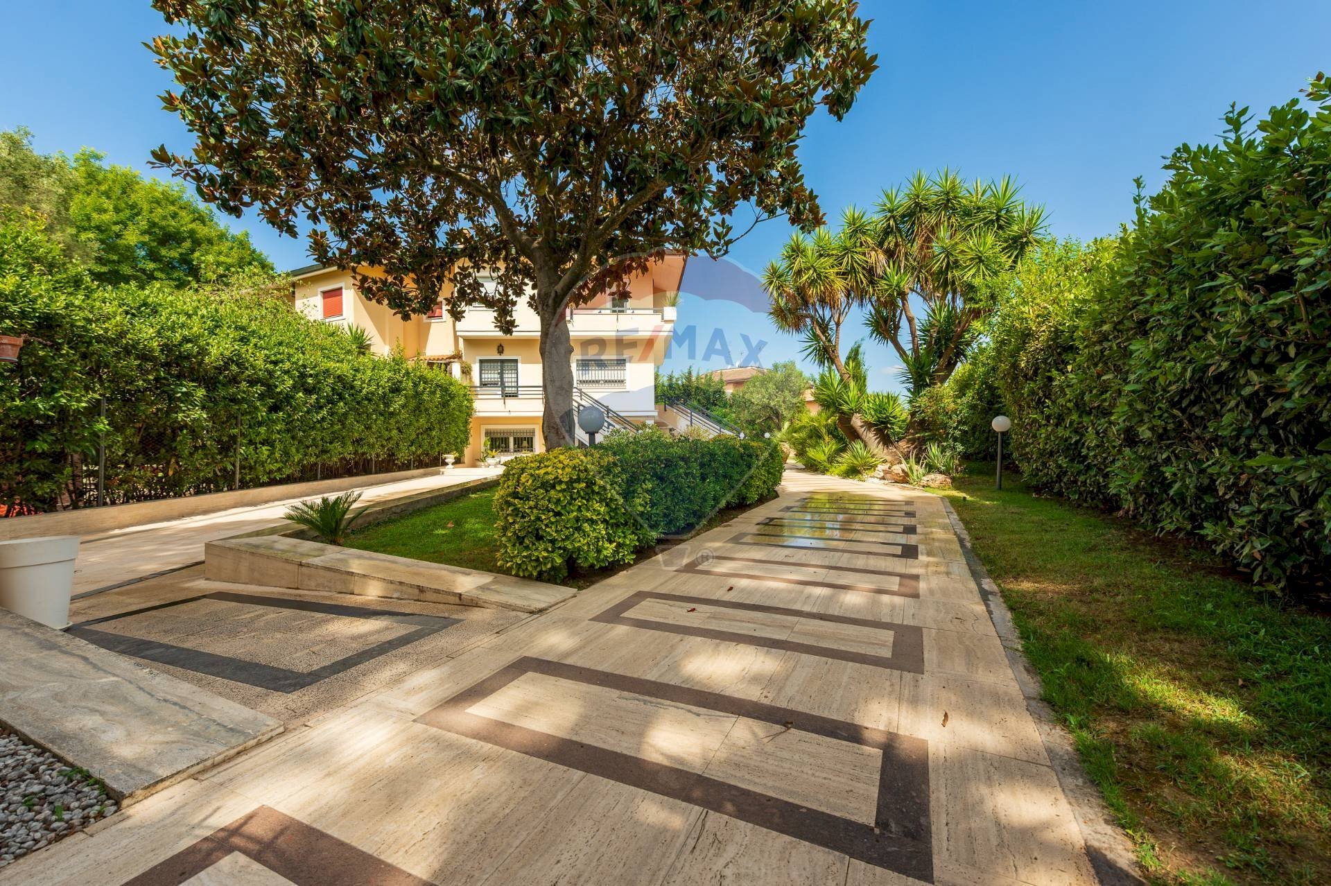 Casa all\'aperto - Villa a Schiera Via eschilo
 
172, Roma - foto 1