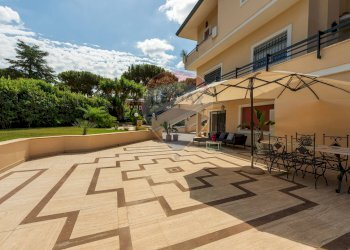 Terrazza - Villa a Schiera Via eschilo
172, Roma - foto 14