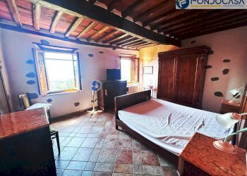 camera da letto matrimoniale - Casa semi indipendente via Lucchesi, Camaiore - foto 21