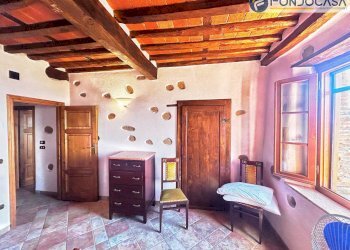 camera da letto matrimoniale - Casa semi indipendente via Lucchesi, Camaiore - foto 24