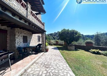 giardino - Casa semi indipendente via Lucchesi, Camaiore - foto 54