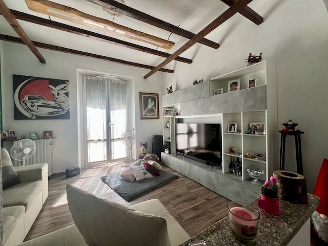 Foto 1 - Three-room apartment Viale Valganna
 
21, Varese - photo 1