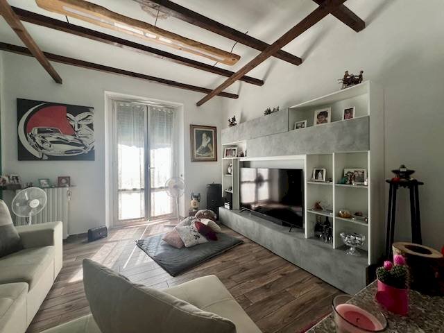 Foto 2 - Three-room apartment Viale Valganna
 
21, Varese - photo 2