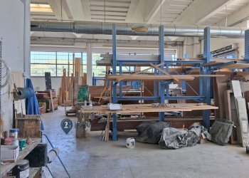 Foto 3 - Capannone Via Variante Aurelia
 
4, Sarzana - foto 3