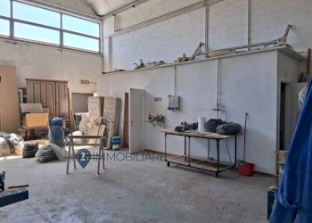 Foto 10 - Capannone Via Variante Aurelia
 
4, Sarzana - foto 10