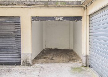 Cortile interno - Box piazza Napoli, 30, Milano - foto 1