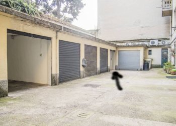 Cortile interno - Box piazza Napoli, 30, Milano - foto 8