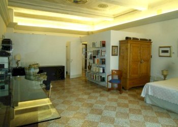 Camera da letto - Trilocale via Santo Stefano, Bologna (zona Centro Storico) - foto 33