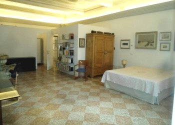 Camera da letto - Trilocale via Santo Stefano, Bologna (zona Centro Storico) - foto 37