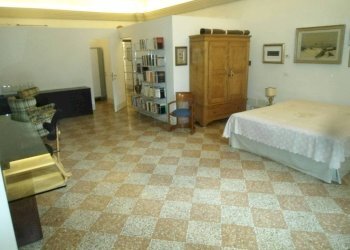 Camera da letto - Trilocale via Santo Stefano, Bologna (zona Centro Storico) - foto 38