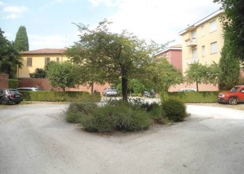 Posto macchina - Trilocale via Santo Stefano, Bologna (zona Centro Storico) - foto 45