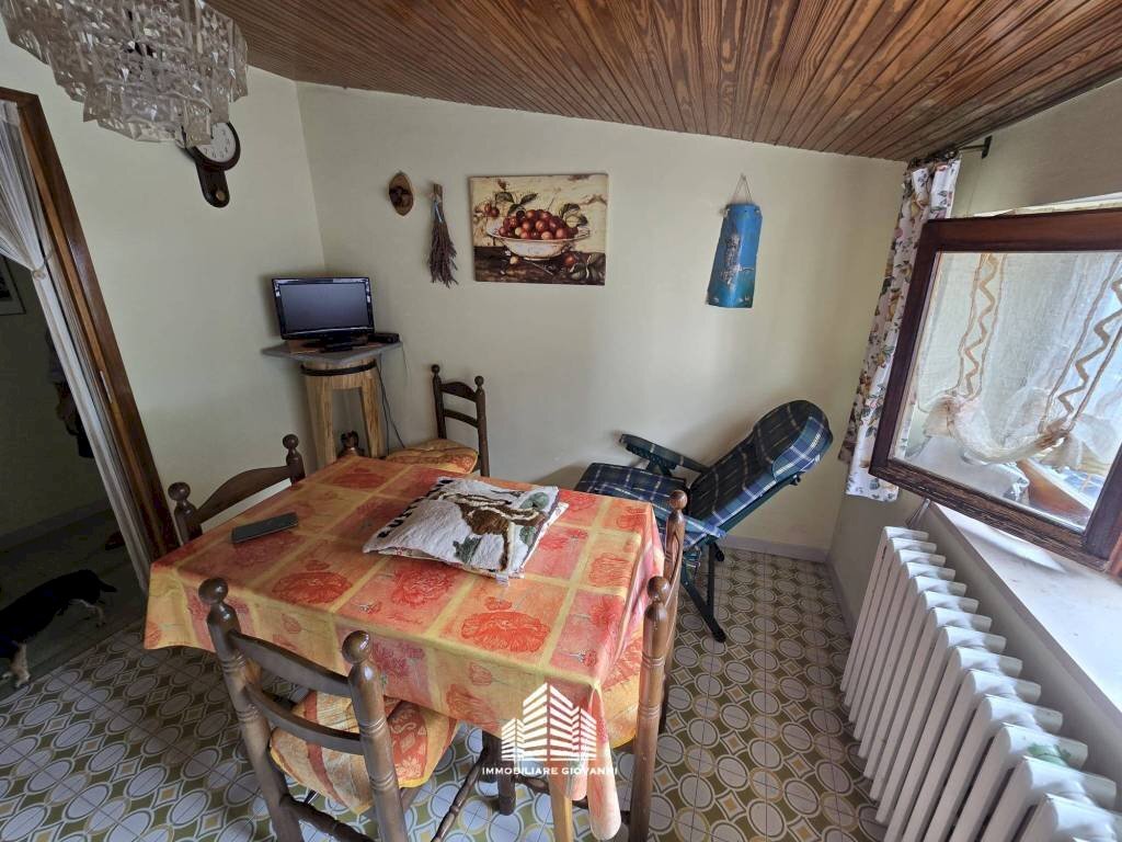 Salone - Quadrilocale via Vittorio Veneto, 34, Frassino - foto 3