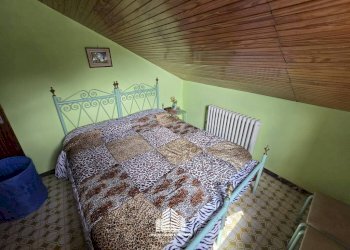 Camera da letto - Quadrilocale via Vittorio Veneto, 34, Frassino - foto 5