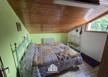 Camera da letto - Quadrilocale via Vittorio Veneto, 34, Frassino - foto 8