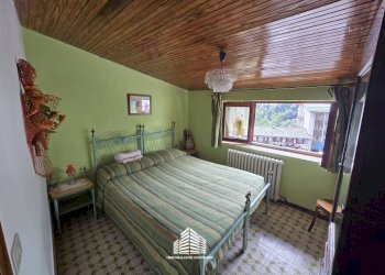 Camera da letto - Quadrilocale via Vittorio Veneto, 34, Frassino - foto 10
