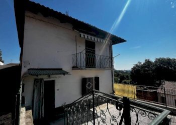 Facciata - Casa indipendente via 4 Novembre, 4, Celle Enomondo - foto 1