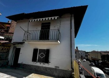 Facciata - Casa indipendente via 4 Novembre, 4, Celle Enomondo - foto 5