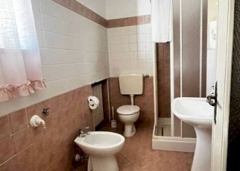 Bagno - Casa indipendente via 4 Novembre, 4, Celle Enomondo - foto 24