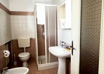 Bagno - Casa indipendente via 4 Novembre, 4, Celle Enomondo - foto 26