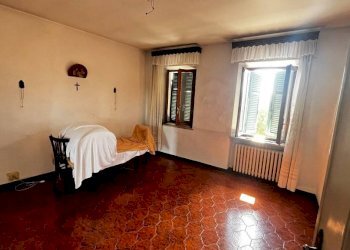 Camera da letto - Casa indipendente via 4 Novembre, 4, Celle Enomondo - foto 27