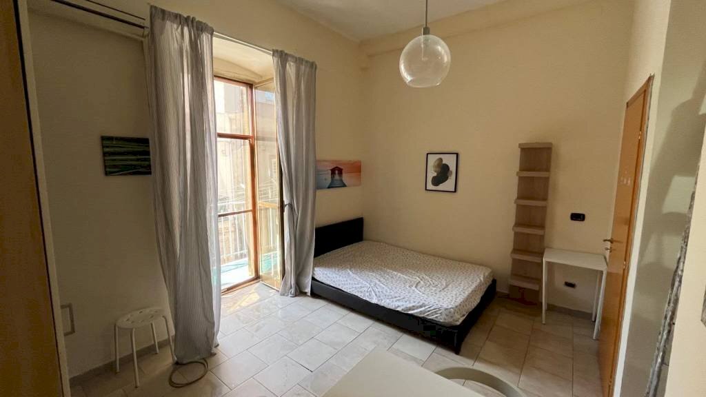 Camera da letto - One-room apartment via Isonzo, 61, Bari - photo 1