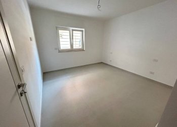 Camera da letto - Trilocale via Bari, 24, Giovinazzo - foto 2