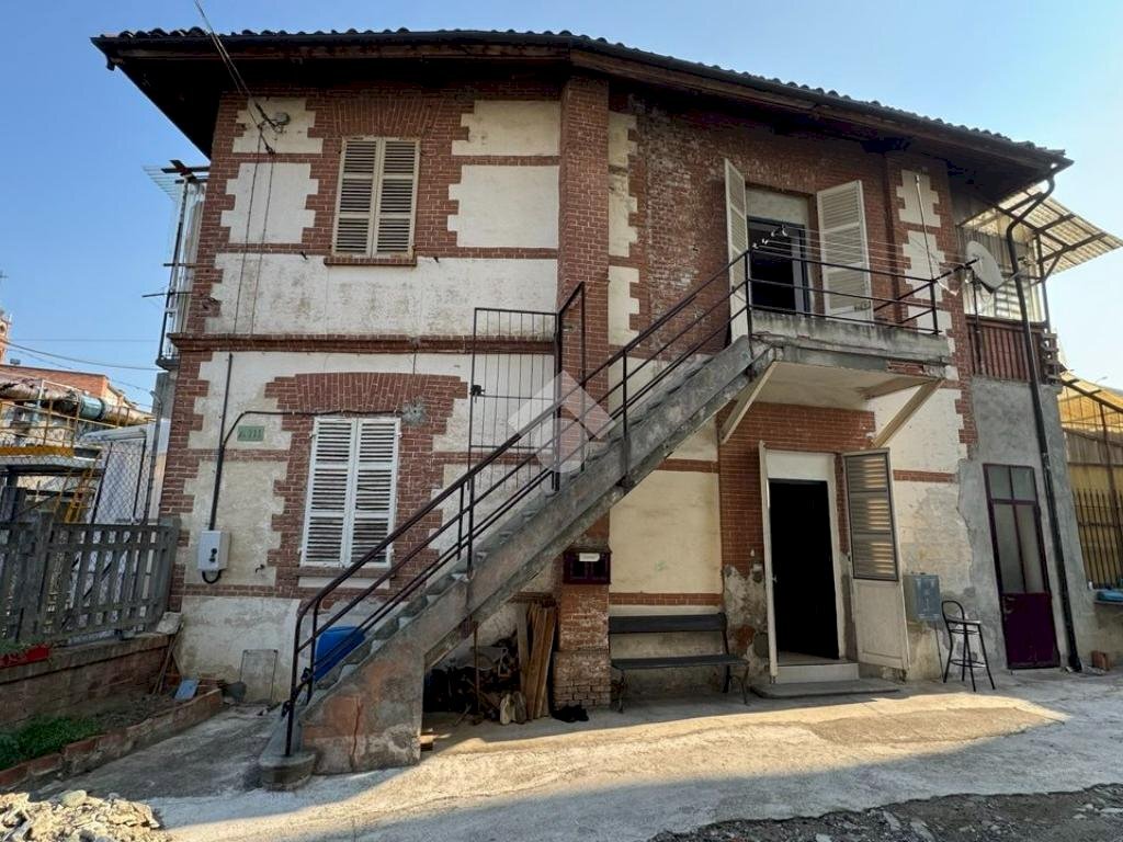 Independent house Corso Re Umberto, Verzuolo - photo 3