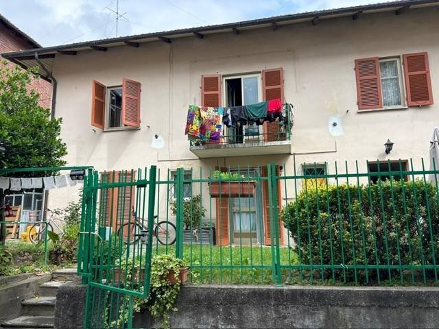 Facciata - Villa via Etienne Arnaud, 28, Torre Pellice - foto 1