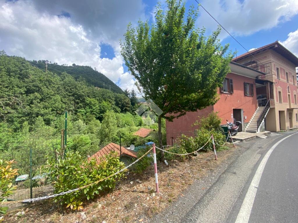 Semi-detached house Via Roma, Montoggio - photo 1
