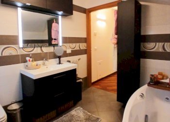 Apartment Reggio nell'Emilia - photo 22