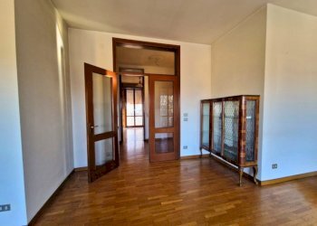 Apartment Reggio nell'Emilia - photo 8