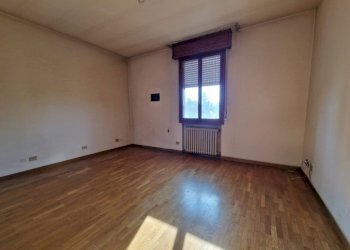 Apartment Reggio nell'Emilia - photo 15