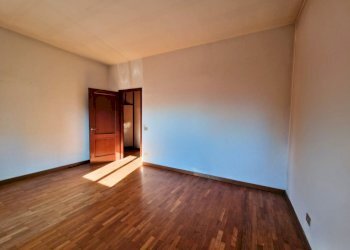 Apartment Reggio nell'Emilia - photo 16