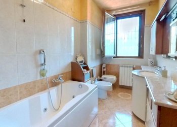 Villa Bifamiliare Boltiere - foto 30