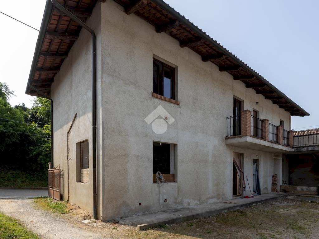 Casa semi indipendente Via garibaldi, Arignano - foto 1