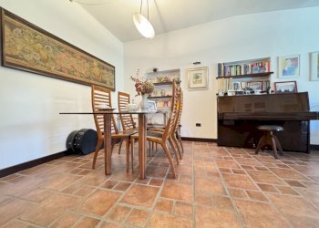 Villa Via Cesare Battisti, Galliate - foto 2