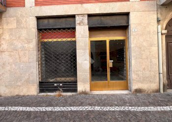 Negozio Via Giacomo Matteotti, Galliate - foto 15