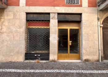 Negozio Via Giacomo Matteotti, Galliate - foto 21