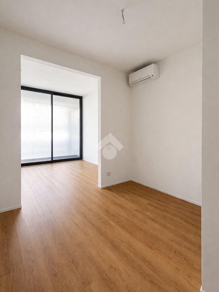 Bilocale Piazza Caduti di Superga, Parma (zona Montanara) - foto 1