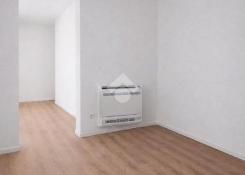 Two-room apartment Piazza Caduti di Superga, Parma (neighborhood Montanara) - photo 5