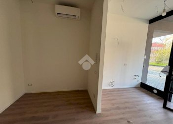 Bilocale Piazza Caduti di Superga, Parma (zona Montanara) - foto 2