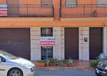 Foto 2 - Locale Commerciale via america latina
 
243, Frosinone - foto 2