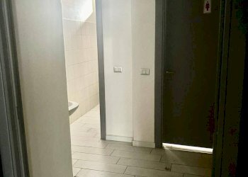 Foto 7 - Locale Commerciale via america latina
 
243, Frosinone - foto 7