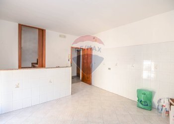 Stanza vuota - Quadrilocale Caltagirone - foto 3