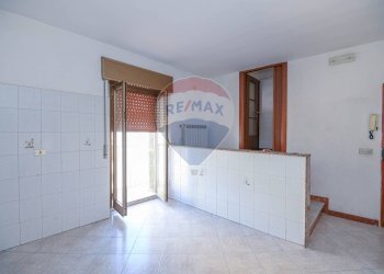 Stanza vuota - Quadrilocale Caltagirone - foto 4