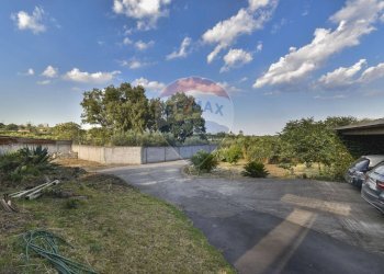 Giardino - Rustico via torrente lavinaio
 
23, Viagrande - foto 2